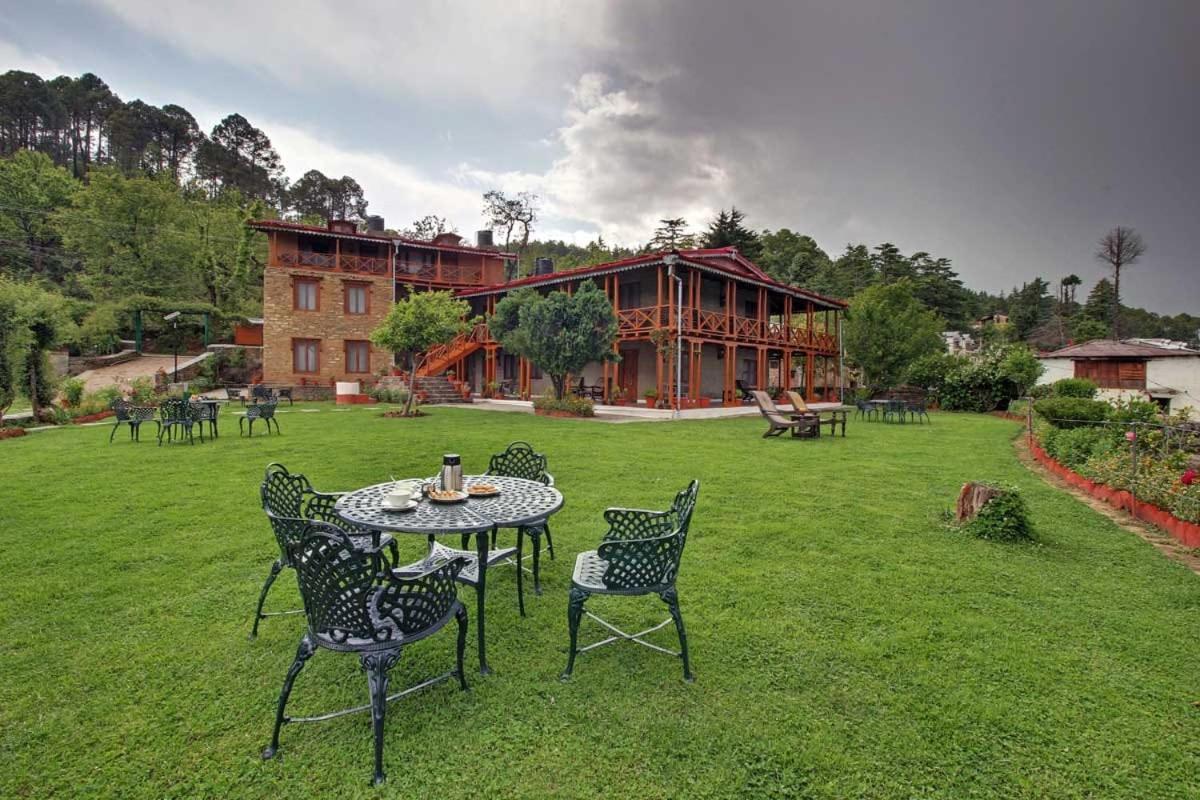 Vamoose Eco Lodge Chevron Kausani Luaran gambar