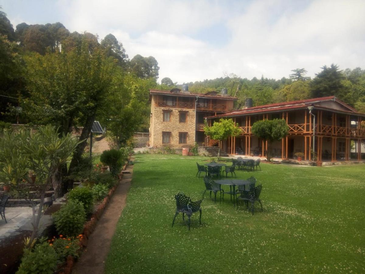 Vamoose Eco Lodge Chevron Kausani Luaran gambar